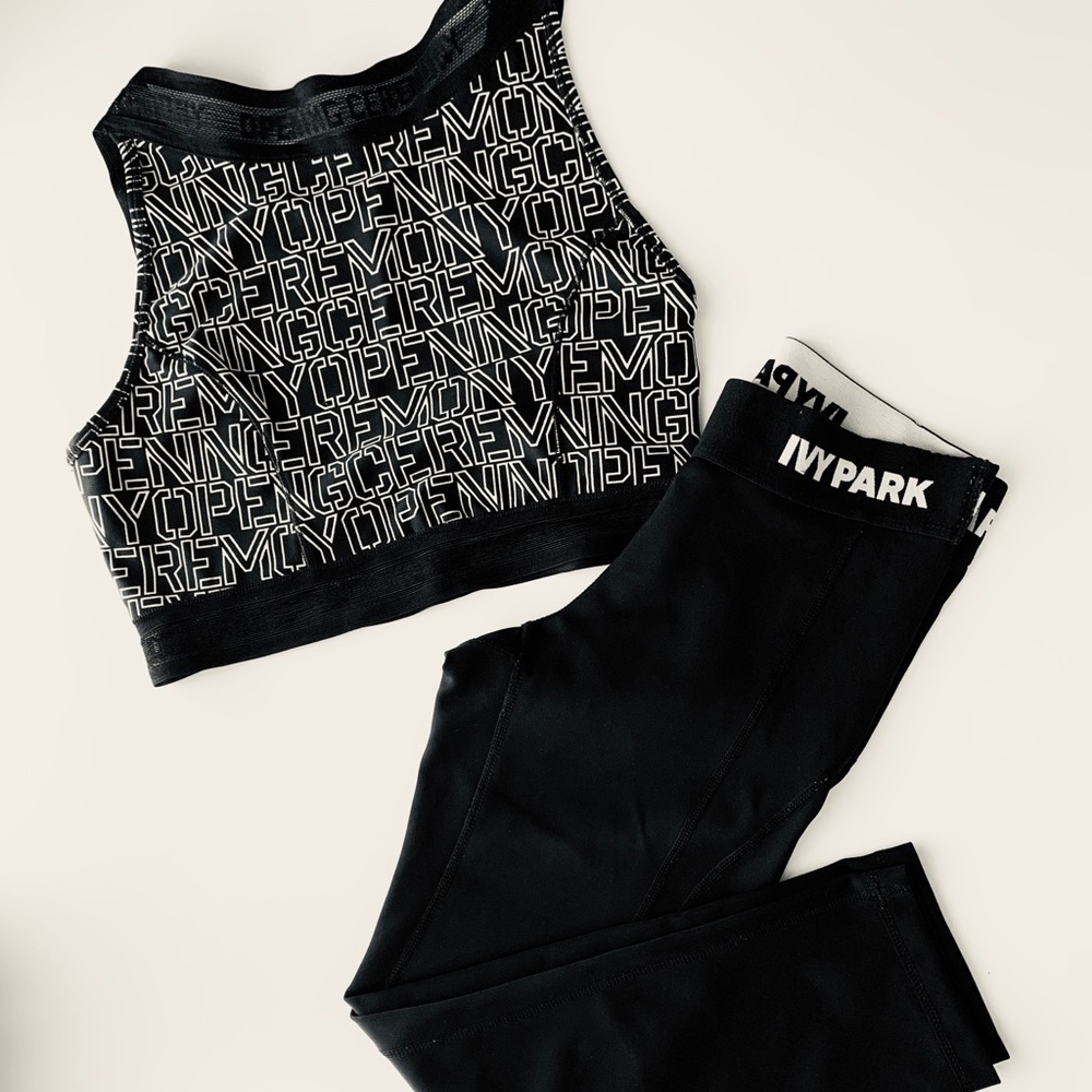 Ivy Park Mid-Rise Capri Leggings, XS